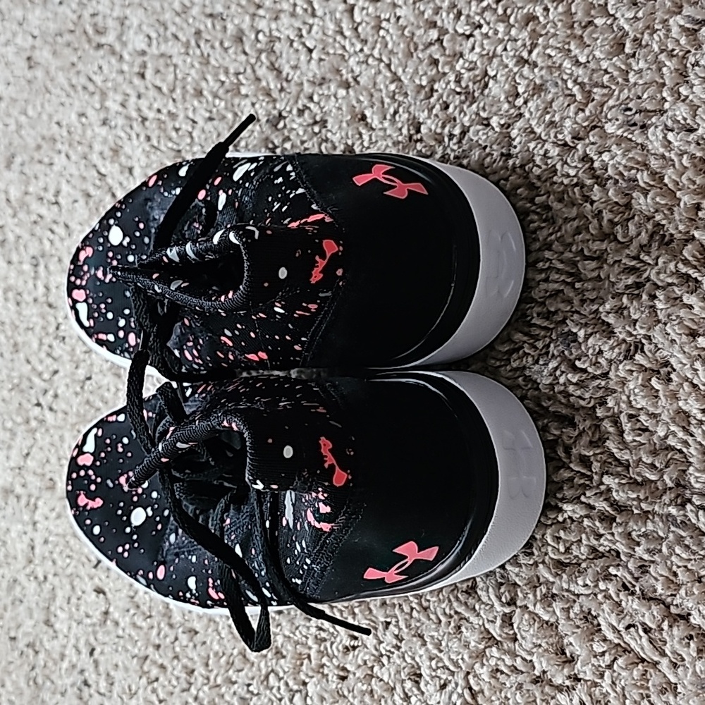 Sneakers - Picture 4 of 4